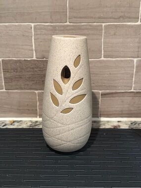 Glade Automatic Spray Unit Sandstone Leaf Design Battery Operated Dispenser